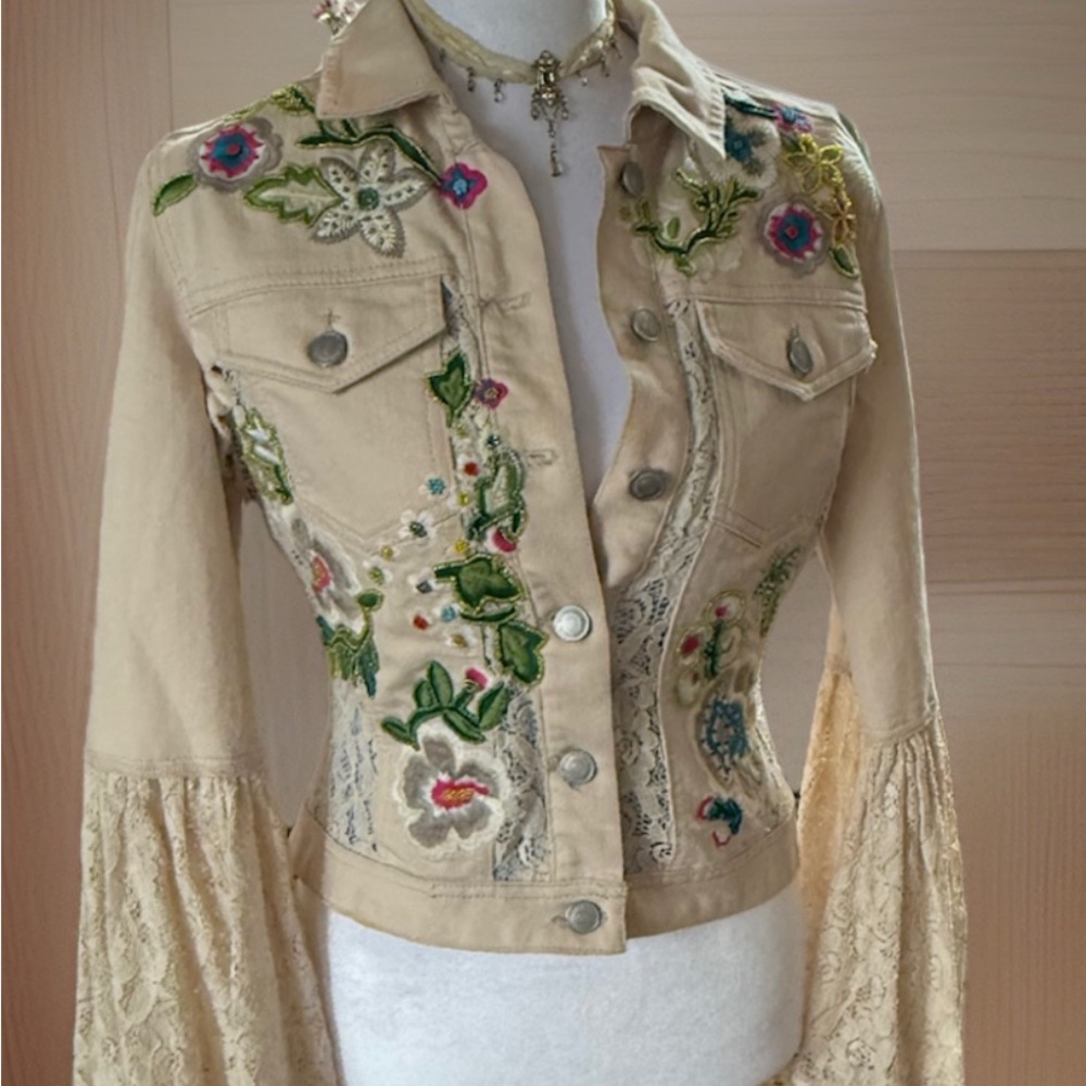 Vintage Embroidered beaded Lace-Sleeve Jacket
